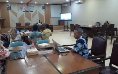 UNEJ Faculty of Social and Political Sciences Holds Discussion on Compulsory Course Curriculum