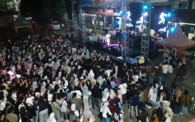 Headline: Spectacular Art Performance Marks the Climax of New Student Orientation at FISIP Jember University